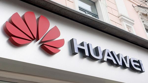 Japan\'s SoftBank to replace Huawei equipment, Nikkei reports