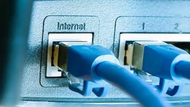 اینترنت تجار هنوز وصل نشده است