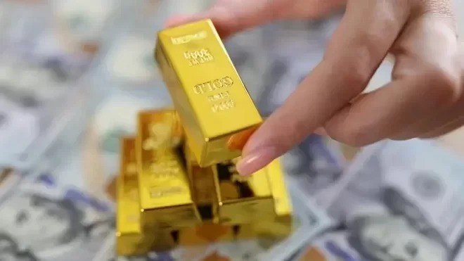 قیمت جهانی طلا عقب‌نشینی کرد