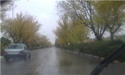 باران هم آلودگی هوای تهران را کم نکرد/ هوای تهران برای گروه‌های حساس «ناسالم» است