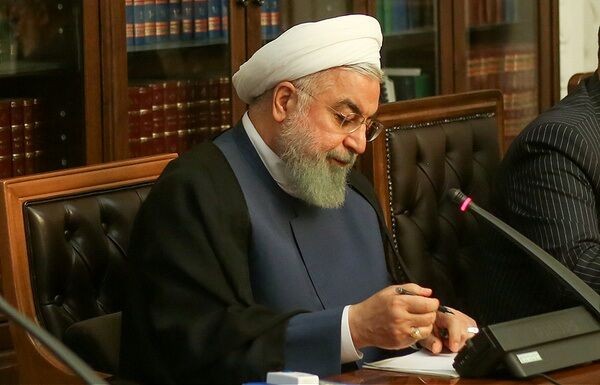 رییس جمهوری قانون حداکثر استفاده از توان تولید و حمایت از کالای ایرانی را ابلاغ کرد