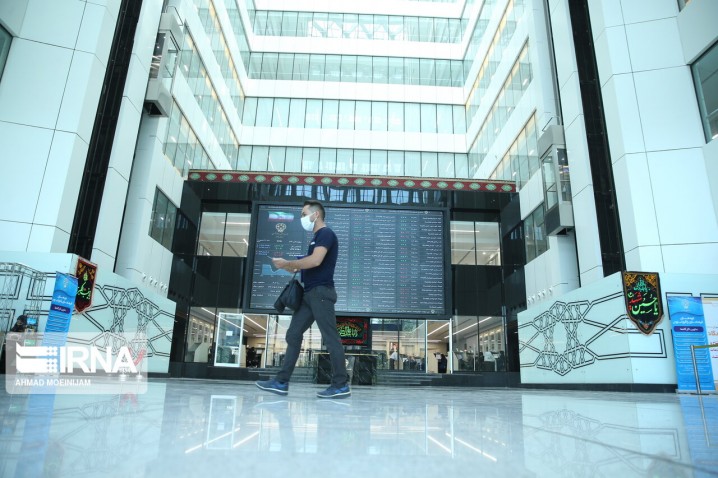 بازپس‌گیری اعتماد در بورس با صعود گروه‌های فلزی