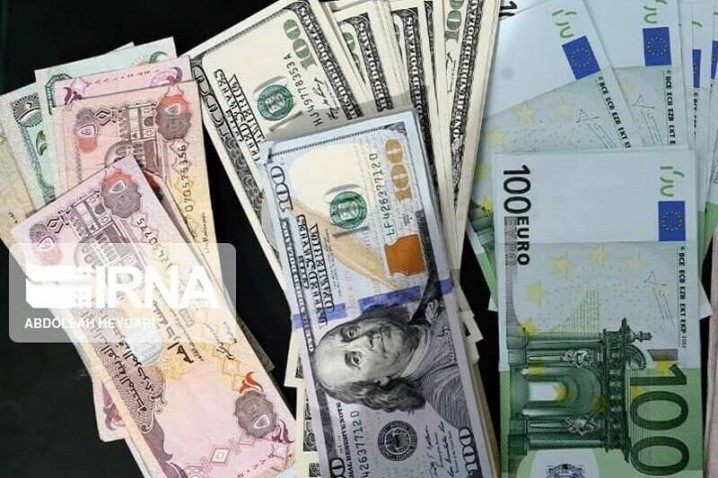 اطلاعات خریداران ارز به سازمان‌های هدفمندی و مالیات ارسال می‌شود