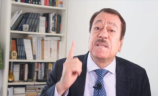 عطوان: ما از سوراخ صلح آمریکایی و مارهای سمی آن بارها گزیده شده‌ایم