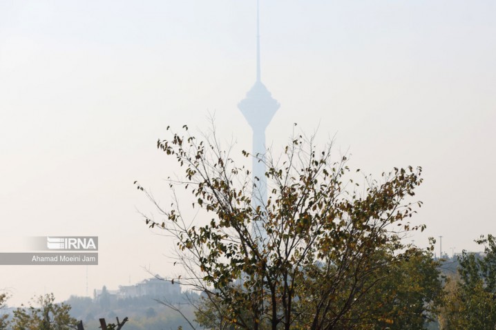 جو پایدار در اغلب مناطق و آلودگی در کلانشهرها/ نوار شمالی از سه‌شنبه بارانی می‌شود