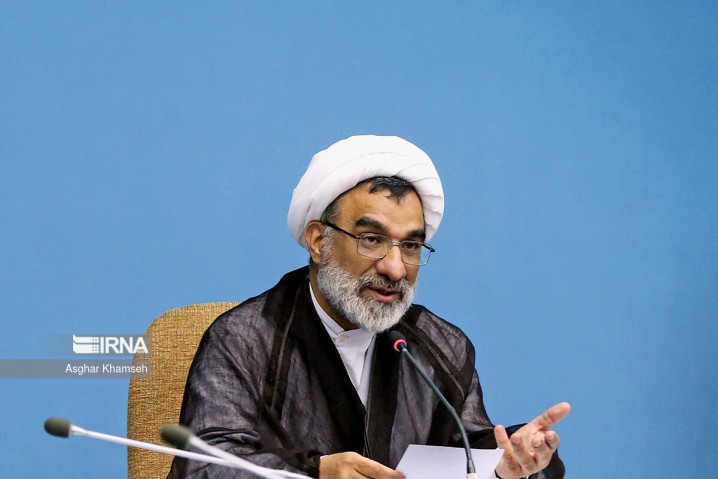 ارجاع پرونده ۶ سرپرست دانشگاهها به شورا/ اختلافی با وزارت علوم نداریم