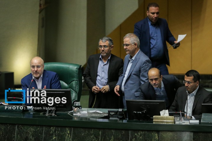 قالیباف: کمیسیونهای مجلس مکلف به بررسی گزارش تفریغ بودجه هستند