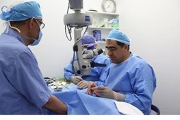 ۱۲ جراحی رایگان چشم توسط وزیر بهداشت در سیستان و بلوچستان