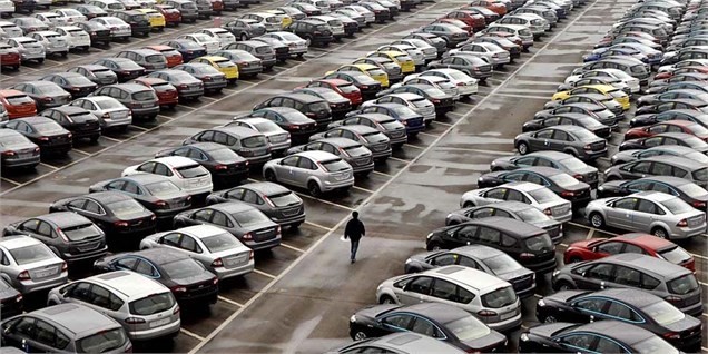 حاشیه‌سازی خودروسازان با ایجاد محدودیت در رنگ خودرو/ اختلاف ۱۳ میلیونی قیمت کارخانه و بازار