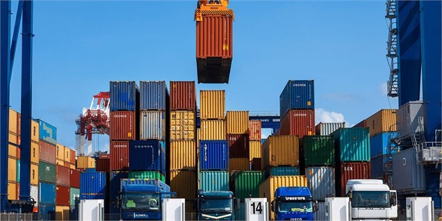 مقایسه‌ صادرات و واردات ۱۱ ماهه امسال و پارسال