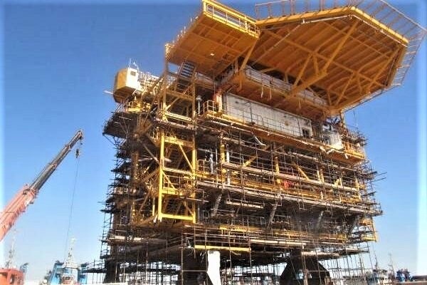 Hendijan oil field’s 2nd 1000-ton platform successfully installed