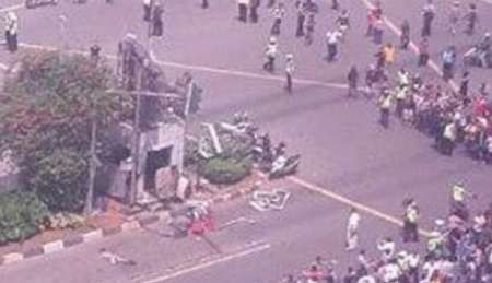 6 انفجار تروریستی و عملیات انتحاری درجاکارتا اندونزی/ هراس در پایتخت