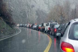 بارش باران در اكثر استان ها/ ترافیك نیمه سنگین در آزاد راه كرج قزوین