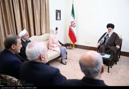 رسانه‌های كره‌ای: دیدار «پارك» با رهبر عالی ایران گامی تازه در استحكام روابط دو كشور