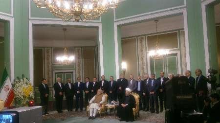 ایران و هند 12 سند همکاری امضا کردند