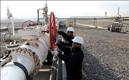 ایران و اسپانیا قرارداد 550 میلیون یورویی نفتی امضا کردند/ خودکفایی تولید لوله های آلیاژی درسال های آینده