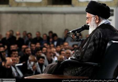 رهبر انقلاب:جمهوری اسلامی با اقتدار ایستاده و ملت به دشمنان سیلی خواهد زد