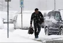 تلفات بارش شدید برف در افغانستان به بیش از 100 نفر رسید