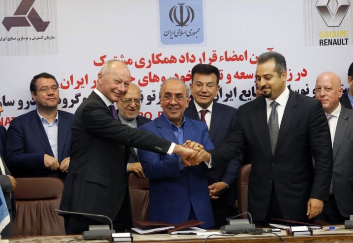 نیویورک تایمز: تحریم‌های آمریکا مانع قرارداد ایران و رنو نشد