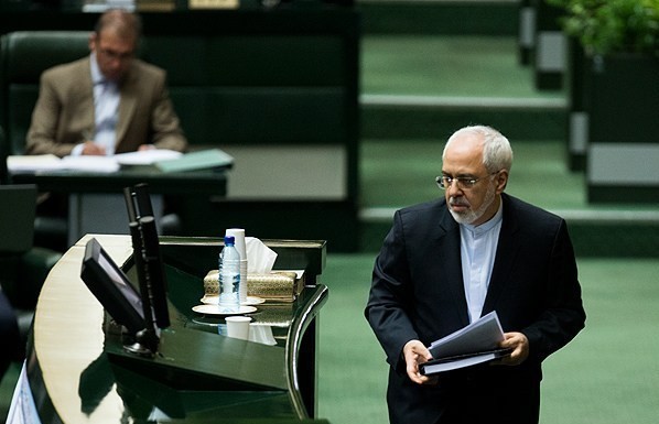 نماینده سیرجان به نقل از ظریف: پاسخ ایران در مقابل بدعهدی های آمریکا کوبنده تر خواهد بود