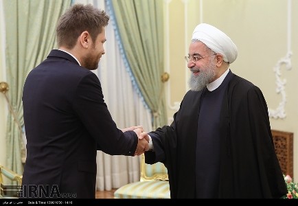 روحانی: برجام پایه مستحکمی برای همکاری‌ گسترده‌تر ایران و اروپا است/ آمریکا دچار خطای محاسباتی است