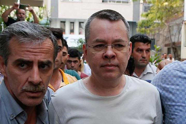 کشیش برونسون، جاسوس آمریکایی در ترکیه آزاد شد