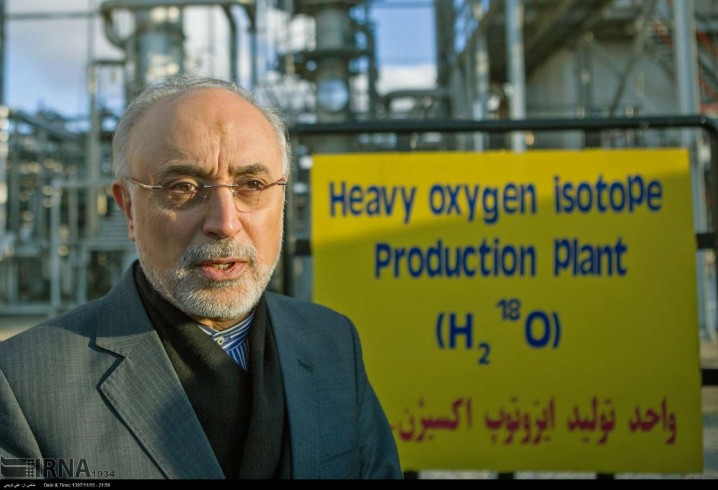 تولید اکسیژن 18 در سایت خنداب نتیجه عزم و اراده ملی است