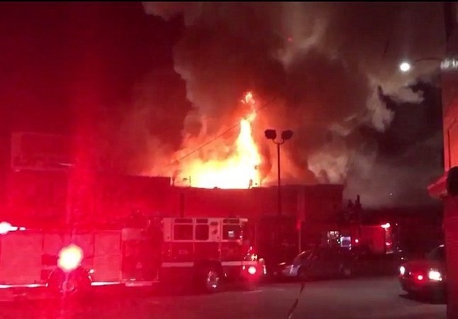 ۹ کشته و ۱۵ مفقود در آتش سوزی در کالیفرنیای آمریکا