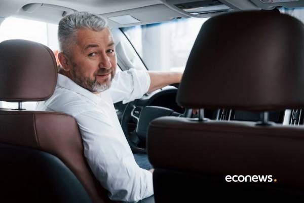 اشتغال بازنشستگان در تاکسی‌های اینترنتی قانونی میشود