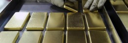 Gold hits 1-month peak fuelled by Fed’s new stimulus measures