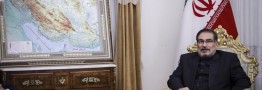 شمخانی با خانواده جانباختگان حوداث اخیر دیدار کرد