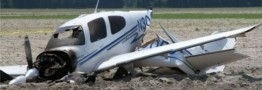 ۲ سرنشین هواپیمای آموزشی پس از سقوط در فرودگاه اراک جان باختند