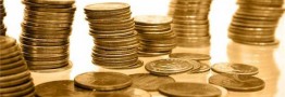 قدرت برخی از سوداگران بیشتر از بانک مرکزی است/ با سیاستگذاران خاطی برخورد شود