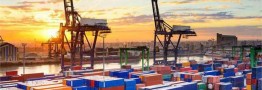 مشکلات گمرک هنوز حل نشده؛ رسوب ۱۴۰ هزار کانتینر فقط در بندر شهید رجایی