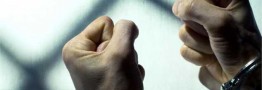 تثبیت قیمت ارز با محاکمه مدیران اسبق بانک مرکزی