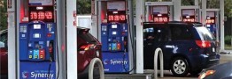 بنزین در آمریکا از مرز ۵ دلار گذشت