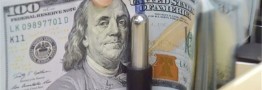 قیمت دلار از تابلو صرافی&zwnj;ها حذف شد/ تشکیل صف برای خرید دلار
