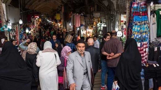 بیشتر درآمد خانوار ایرانی صرف چه چیزی می‌شود؟