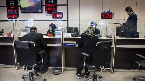 فعالیت شعب بانک‌ها از 7 صبح تا 13 آغاز شد