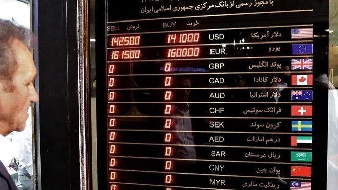 دلار پس از 8 روز صعود، عقب نشست