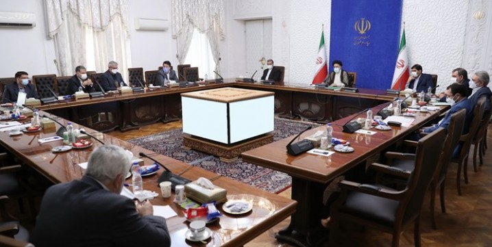 تصمیم ستاد هماهنگی اقتصادی دولت برای اعلام روزانه قیمت اقلام خوراکی از طریق رسانهها