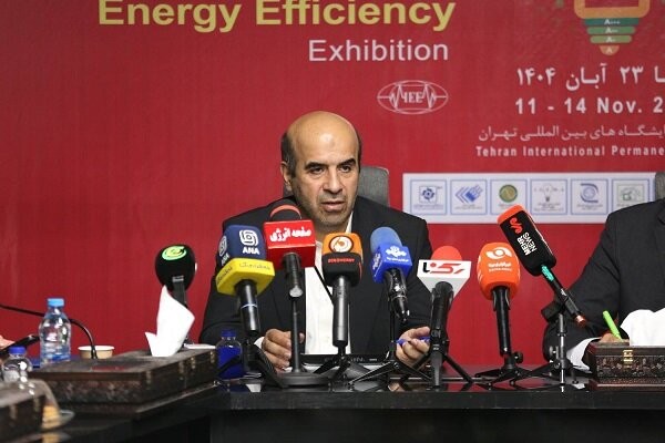 تحقق ۷۰۰۰ مگاوات نیروگاه تجدیدپذیر نیازمند حمایت همه جانبه