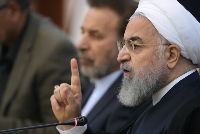 روحانی : وحدت فکر و اعتماد به یکدیگر عامل پیروزی در جنگ اقتصادی آمریکا علیه ایران است