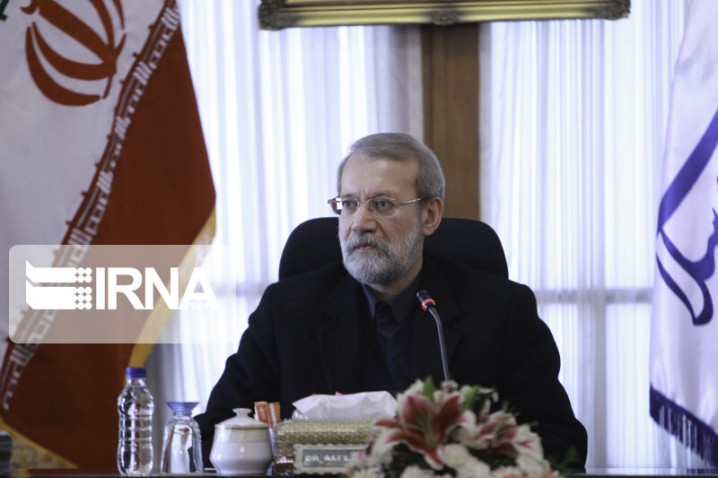 لاریجانی خواستار مدیریت سفر در مسیرهای مواصلاتی شد