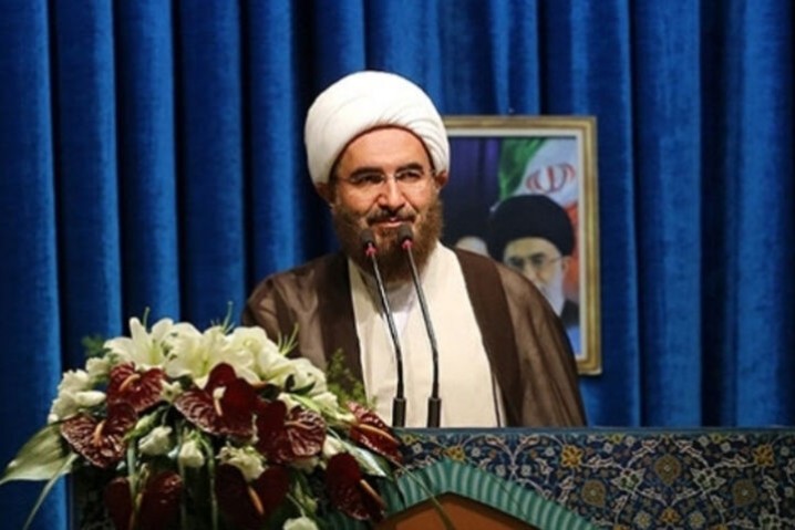 تداوم انقلاب با پیروی از مکتب حسینی ممکن است