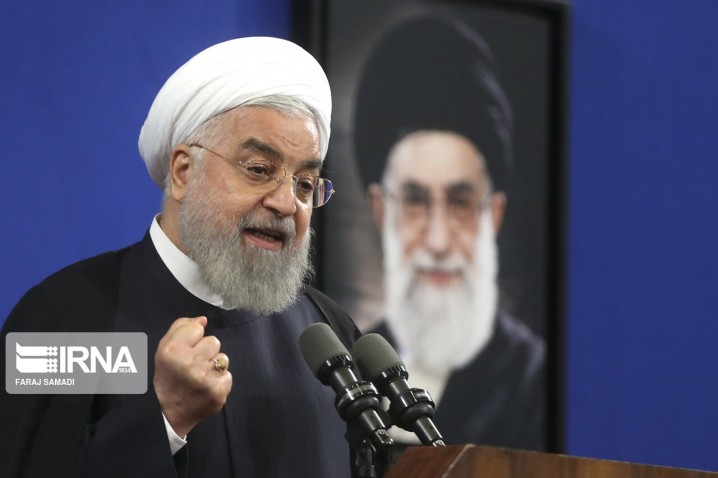 روحانی: دولت برای حل مشکلات کوتاهی نمی کند