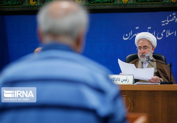 بانک برای ارائه ۲۲۰ میلیون درهم تسهیلات کپی شناسنامه هم نگرفته است