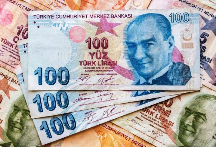 سقوط لیر و چشمانداز اقتصاد ترکیه