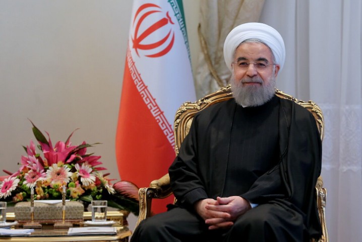 روحانی فرارسیدن میلاد حضرت عیسی(ع) و سال نو میلادی را تبریک گفت