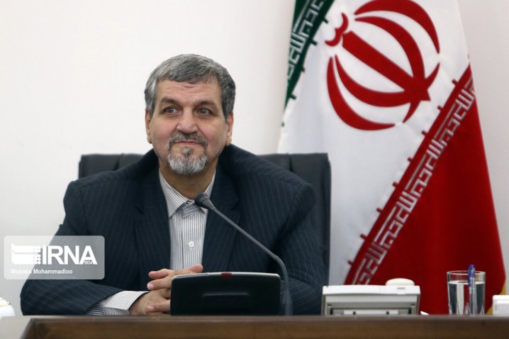 کواکبیان: وزارت خارجه وضعیت دانشمند بازداشتشده ایرانی را پیگیری کند